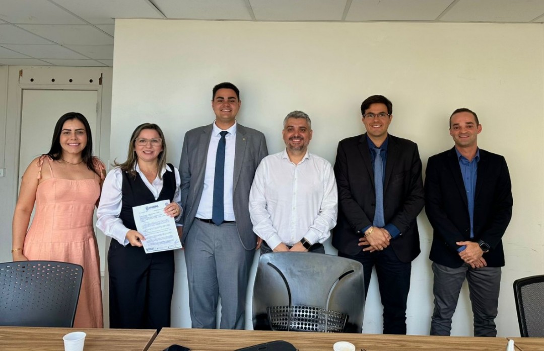 Secretária Genilza Santos e sua equipe visitam o Ministério da Saúde, em busca de investimentos para Itabaiana