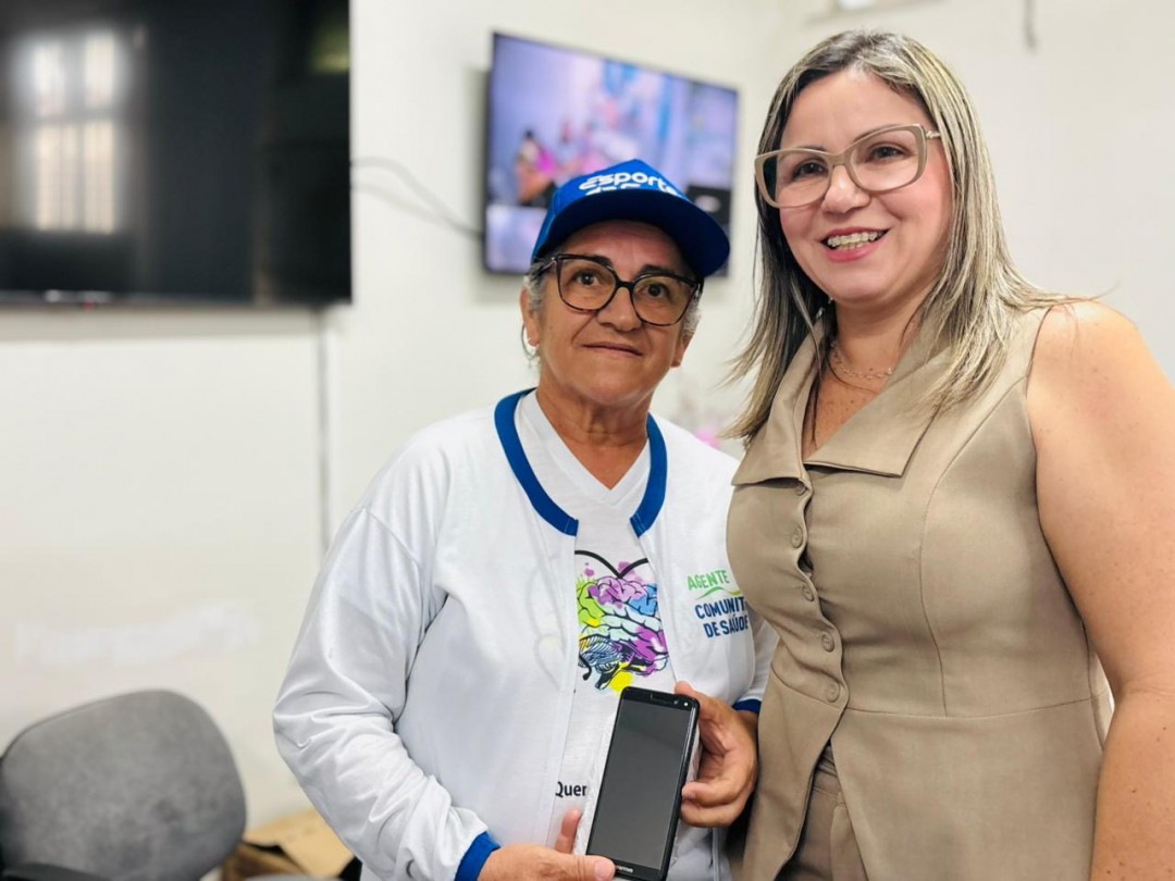 Prefeitura de Itabaiana realiza entrega de 169 tablets a Agentes de Saúde e 60 óculos de grau à população, no programa “Enxergar Bem”